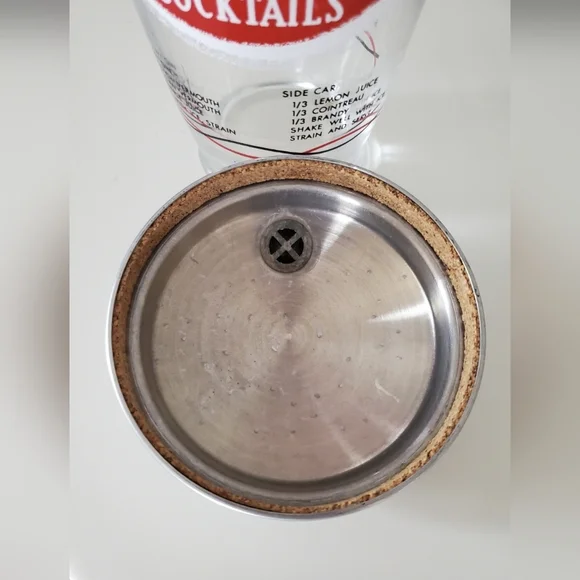 Vintage 1950s Cocktail Shaker - Picture 2 of 2